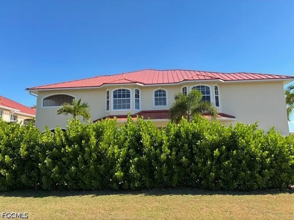 5410 Chiquita Boulevard S Cape Coral FL 33914