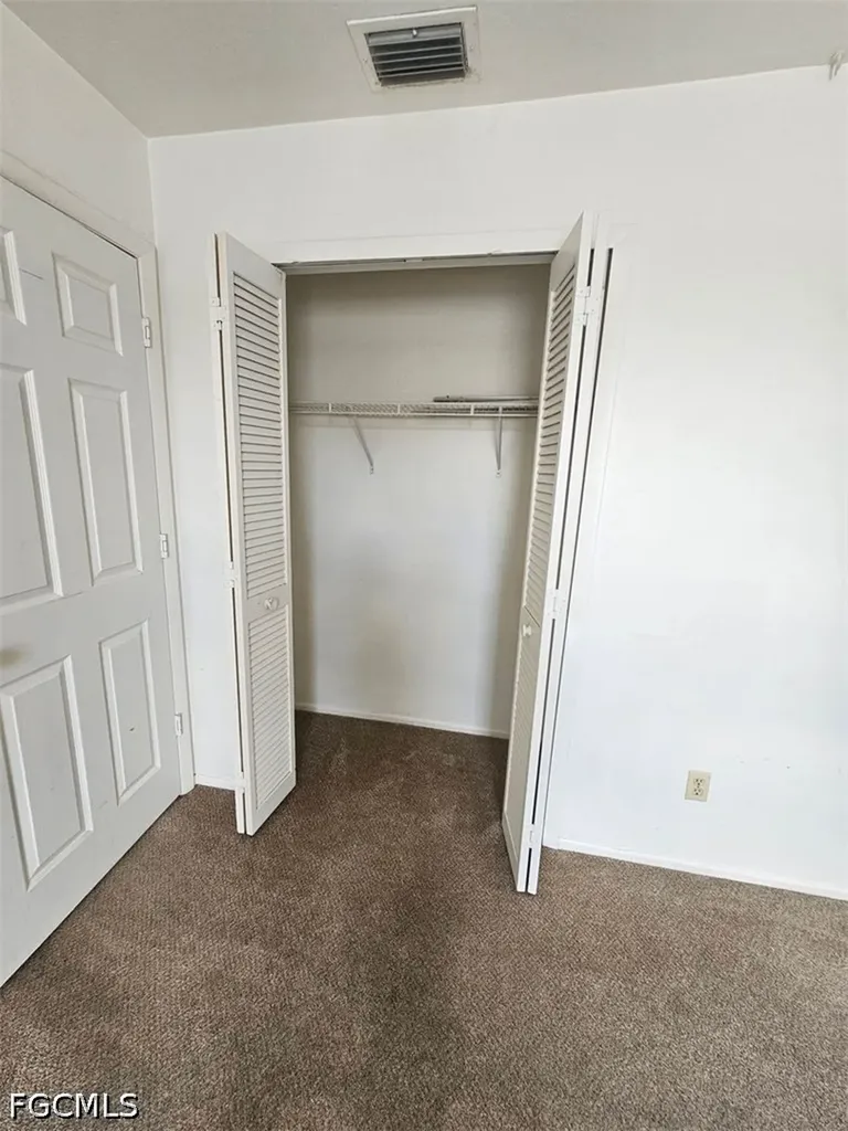 626 SE 13th Court Cape Coral FL 33990