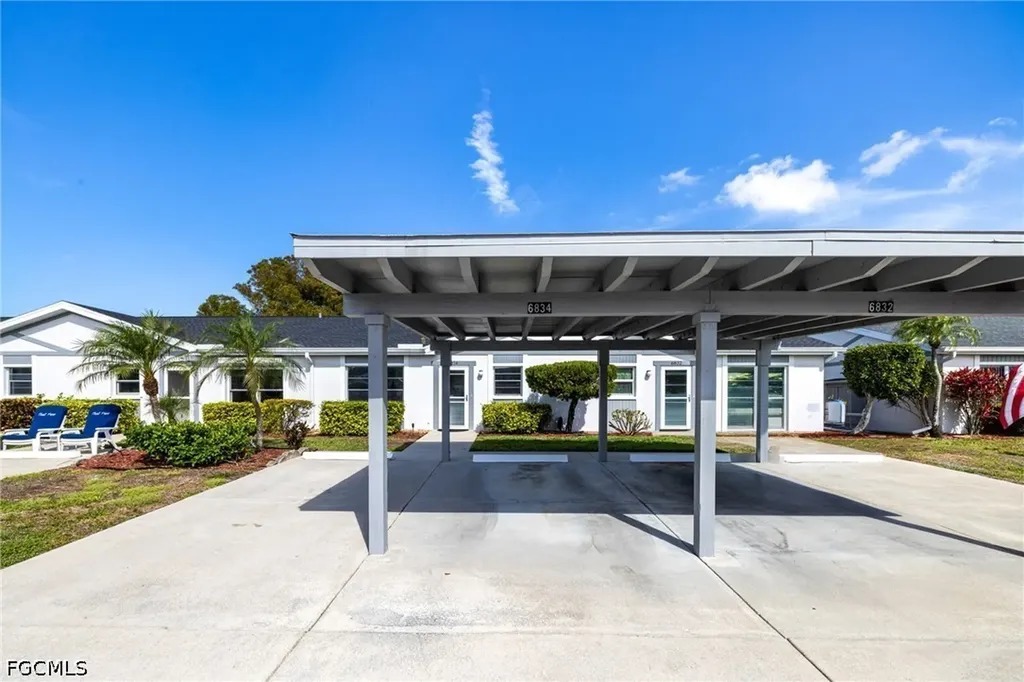 6834 Bogey Drive Fort Myers FL 33919