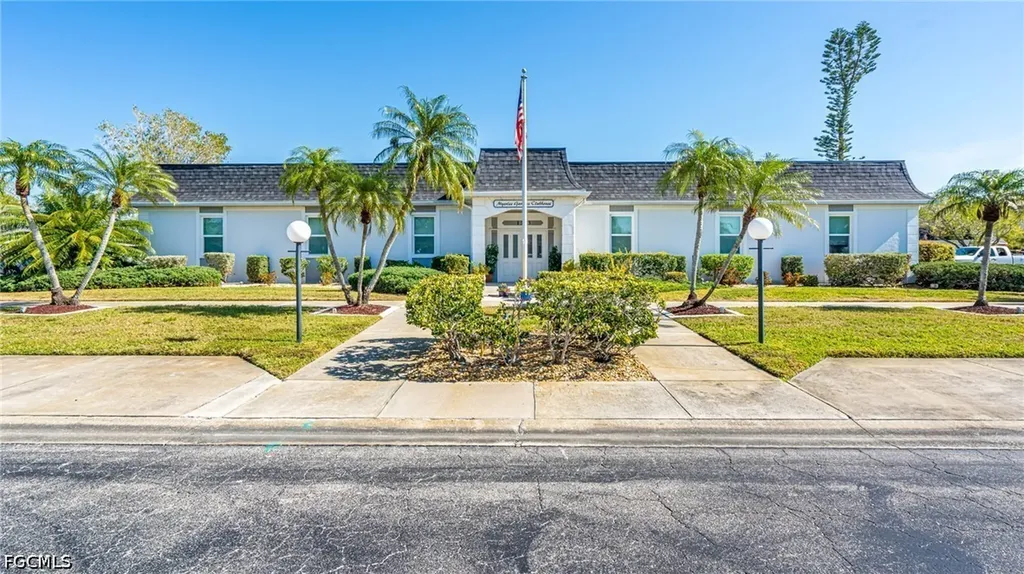 6834 Bogey Drive Fort Myers FL 33919