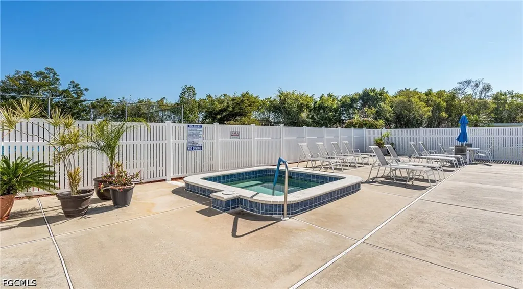 6834 Bogey Drive Fort Myers FL 33919