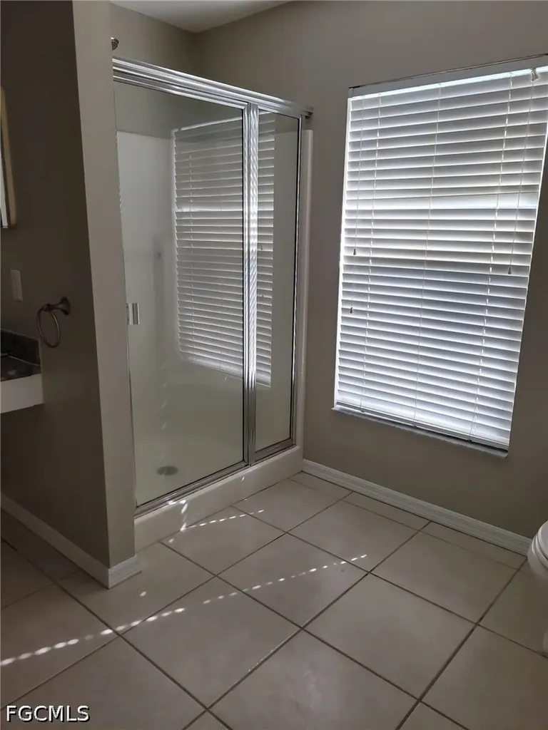 1702 NE 33rd Street Cape Coral FL 33909
