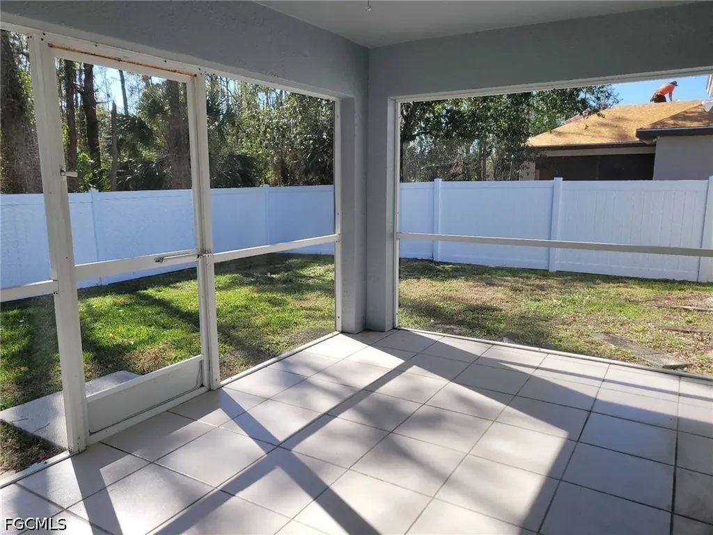 1702 NE 33rd Street Cape Coral FL 33909
