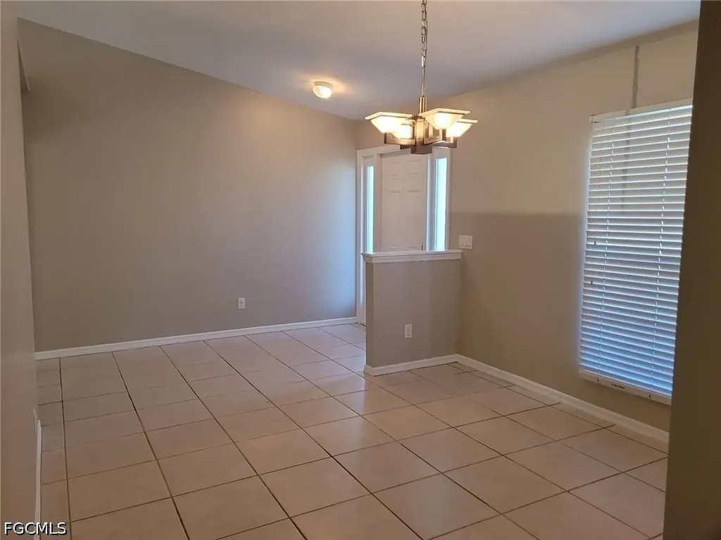 1702 NE 33rd Street Cape Coral FL 33909