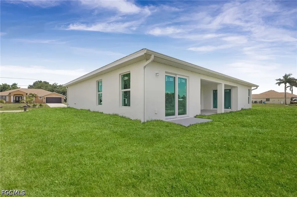 1414 NE 21st Avenue Cape Coral FL 33909