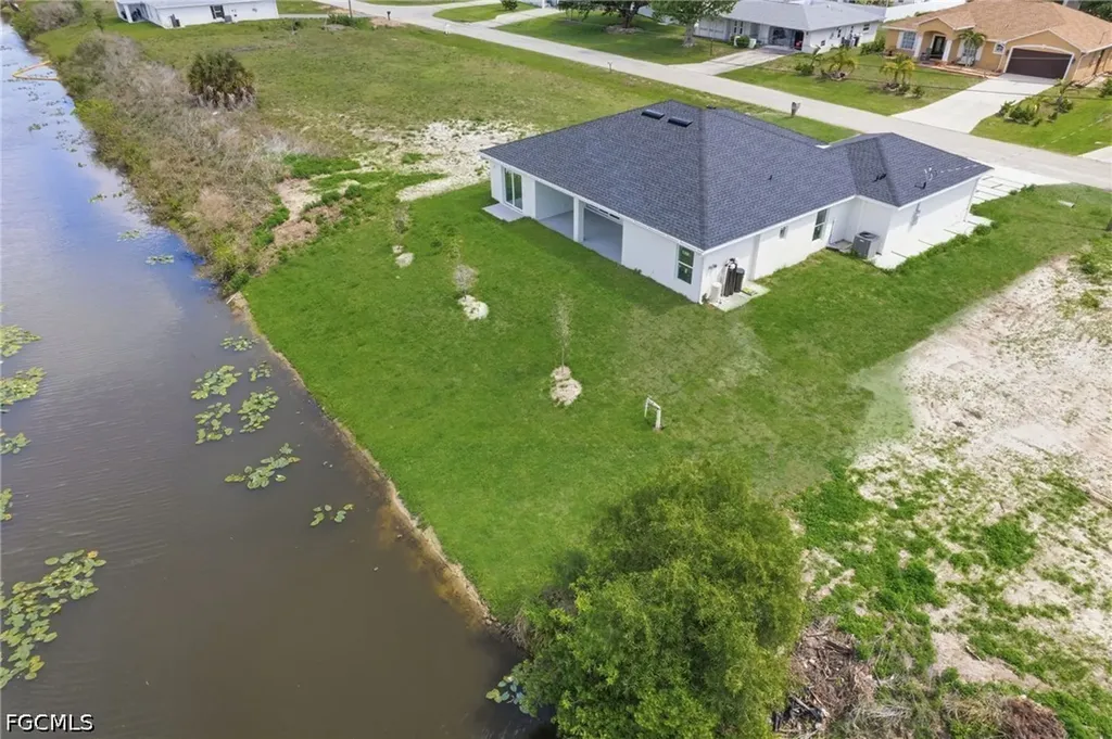 1414 NE 21st Avenue Cape Coral FL 33909