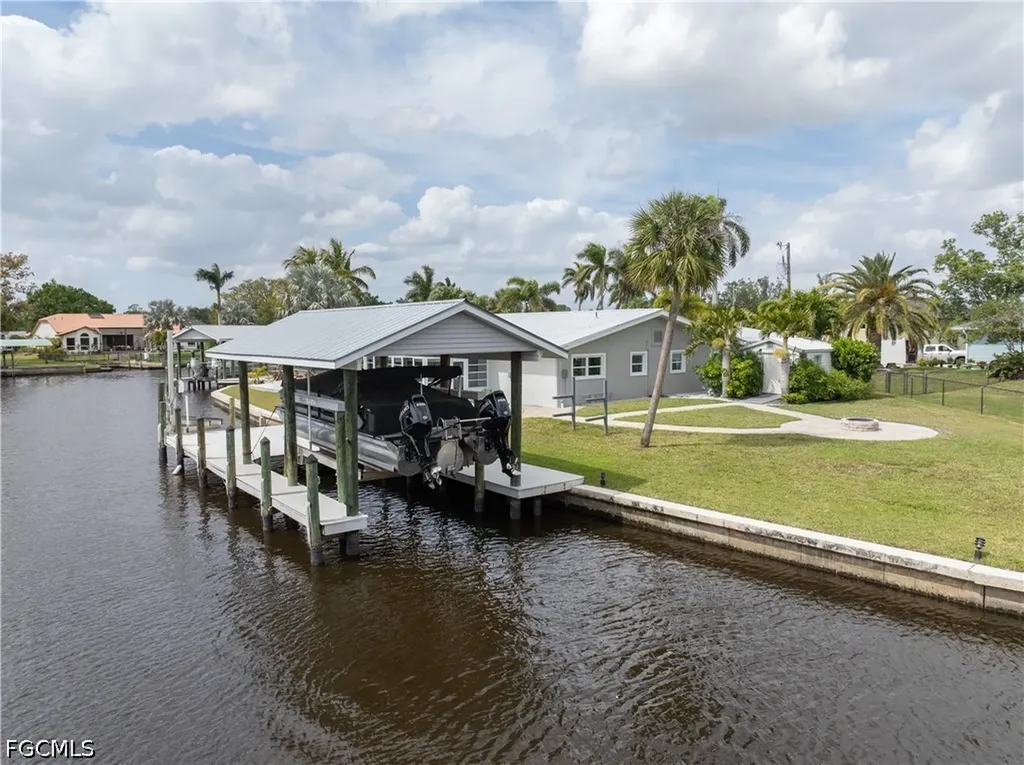 416 Seaworthy Road North Fort Myers FL 33903