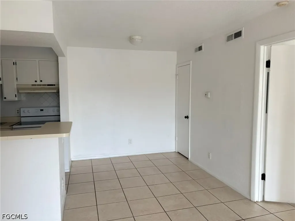 2855 Winkler Avenue Fort Myers FL 33916