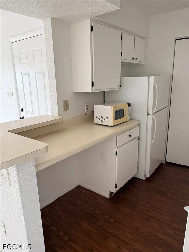 2855 Winkler Avenue Fort Myers FL 33916