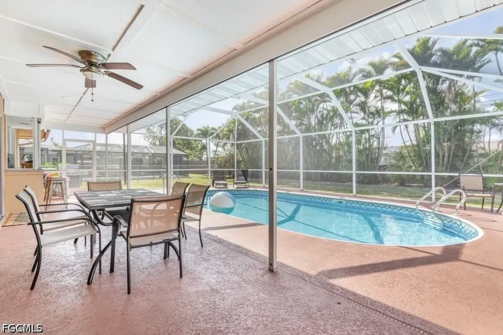 922 SE 25th Lane Cape Coral FL 33904