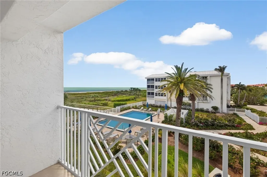 635 E Gulf Drive Sanibel FL 33957