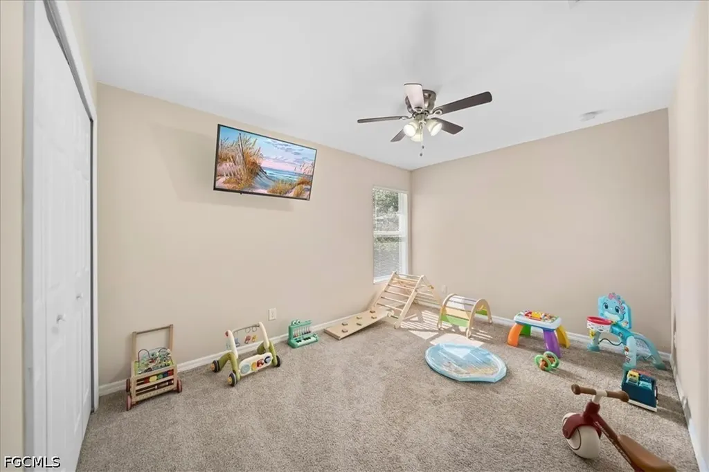 2525 NW 21st Avenue Cape Coral FL 33993