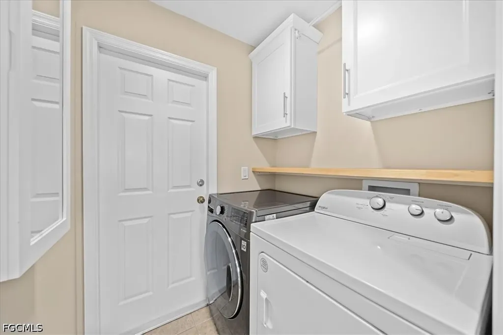 2525 NW 21st Avenue Cape Coral FL 33993