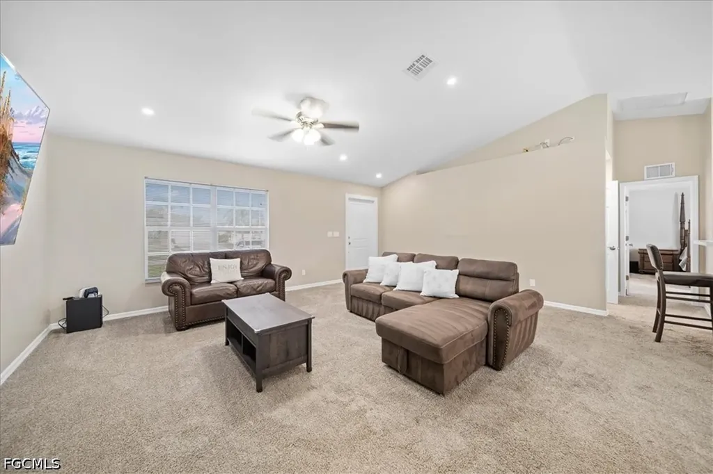 2525 NW 21st Avenue Cape Coral FL 33993