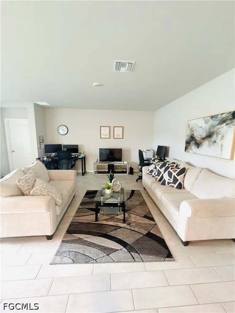 2908 NW 9th Street Cape Coral FL 33993