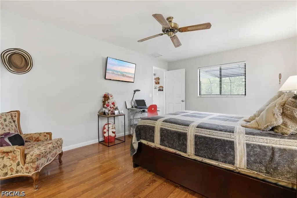 1302 SE 18 Street Cape Coral FL 33990