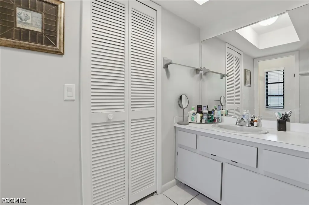 1302 SE 18 Street Cape Coral FL 33990