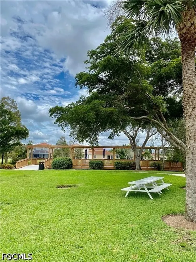Fort Myers FL 33908