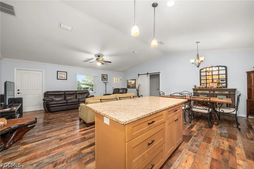 112 Bimini Street NE Lake Placid FL 33852