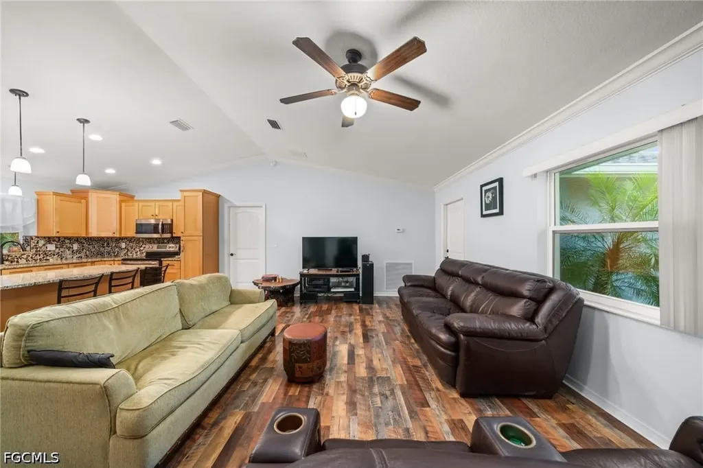 112 Bimini Street NE Lake Placid FL 33852