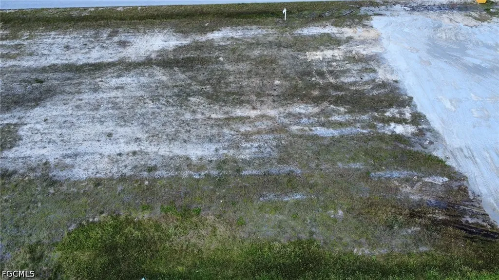 2717 NW 46th Avenue Cape Coral FL 33993