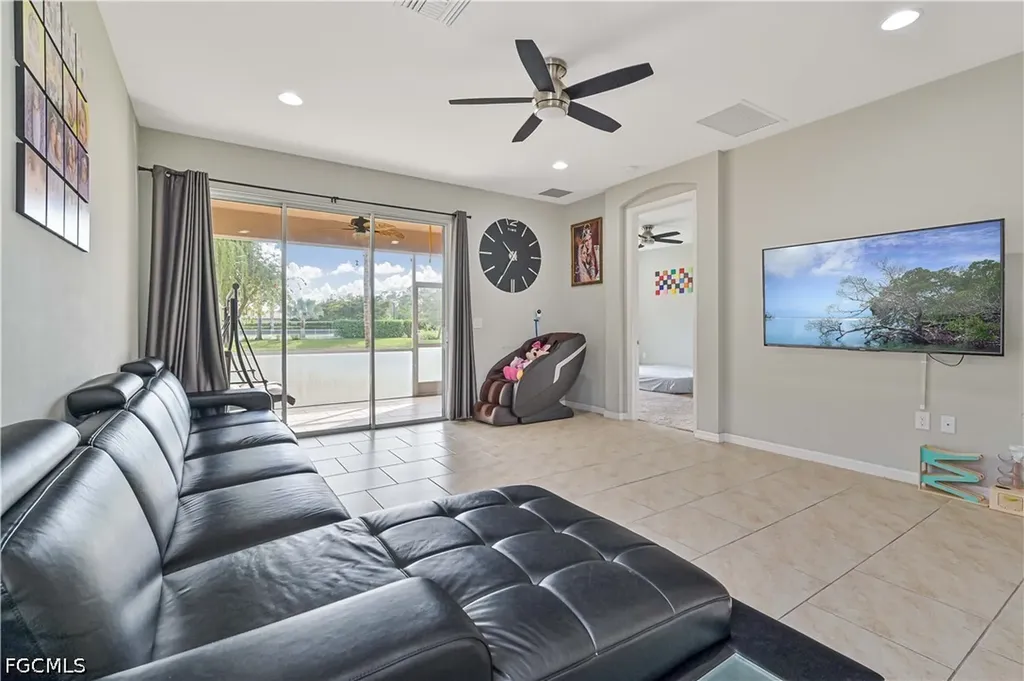 3587 Brittons Court Fort Myers FL 33916