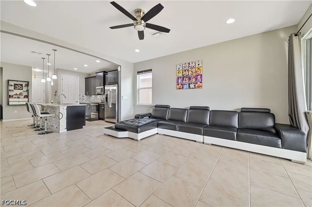 3587 Brittons Court Fort Myers FL 33916