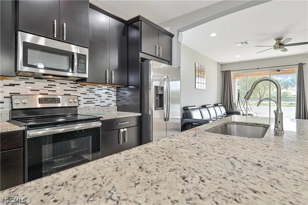 3587 Brittons Court Fort Myers FL 33916