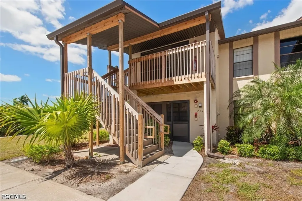 9380 Lennex Lane Fort Myers FL 33919