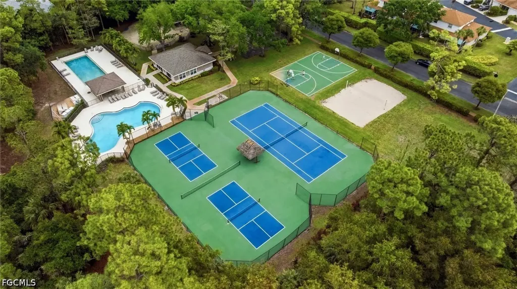 1059 Briarwood Boulevard Naples FL 34104