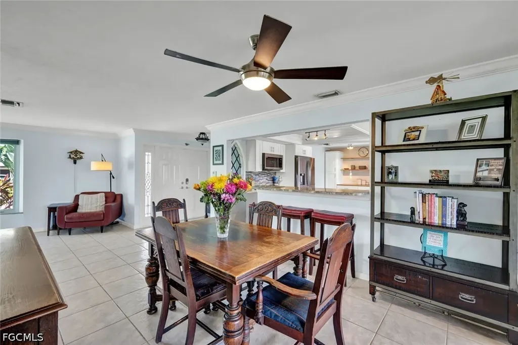 4232 SE 8th Place Cape Coral FL 33904