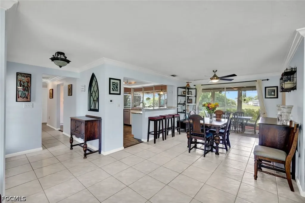 4232 SE 8th Place Cape Coral FL 33904