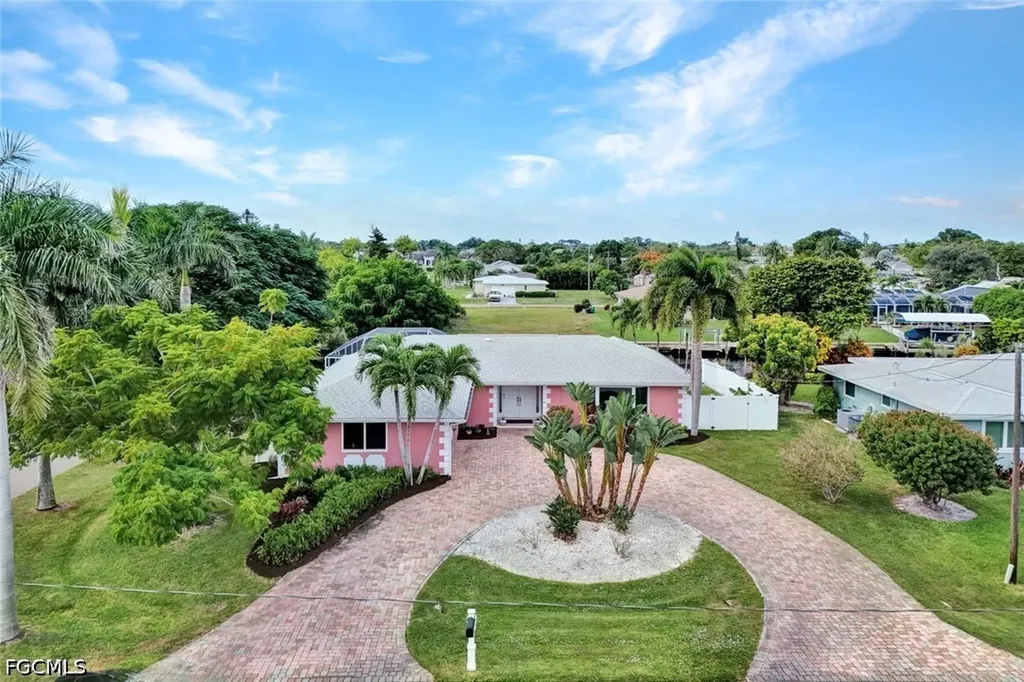 4232 SE 8th Place Cape Coral FL 33904