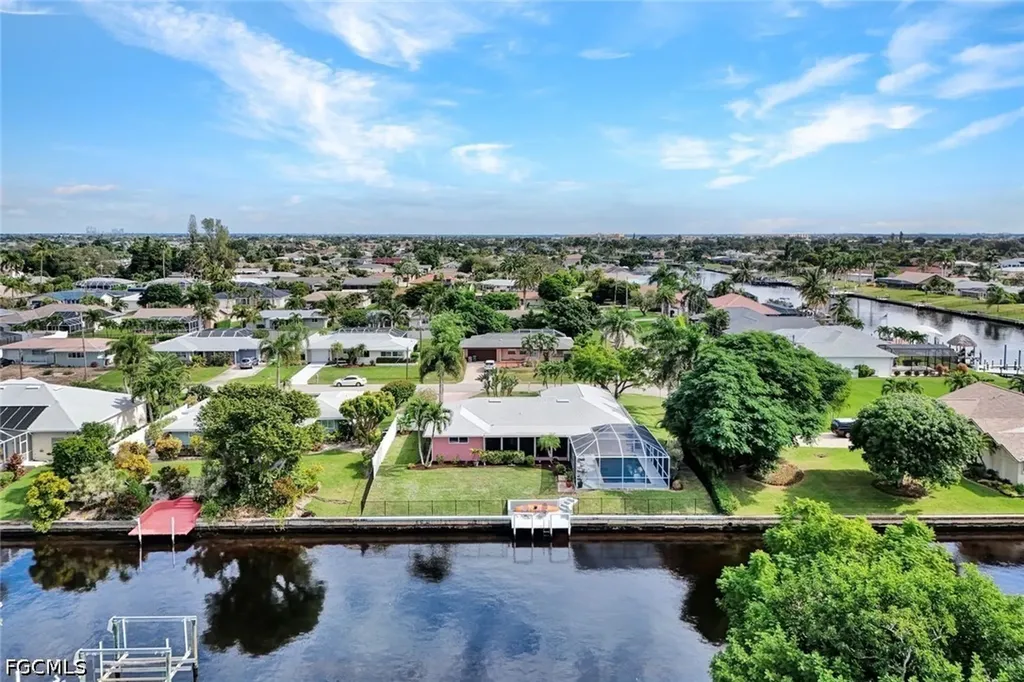 4232 SE 8th Place Cape Coral FL 33904
