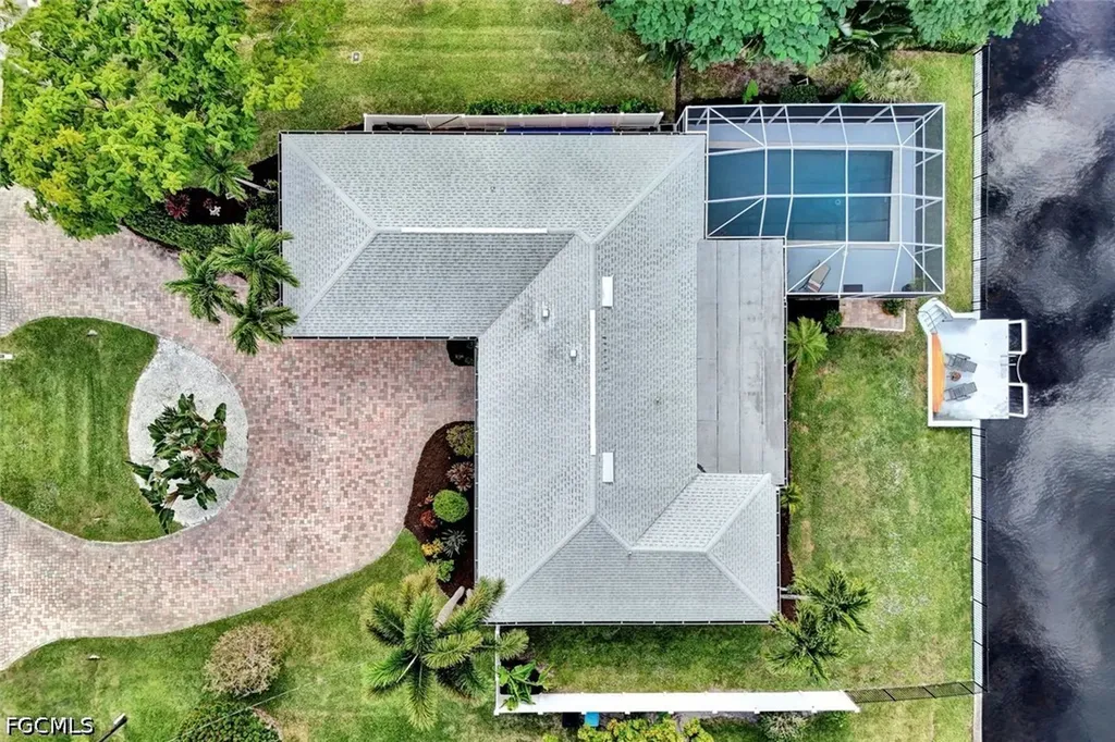 4232 SE 8th Place Cape Coral FL 33904