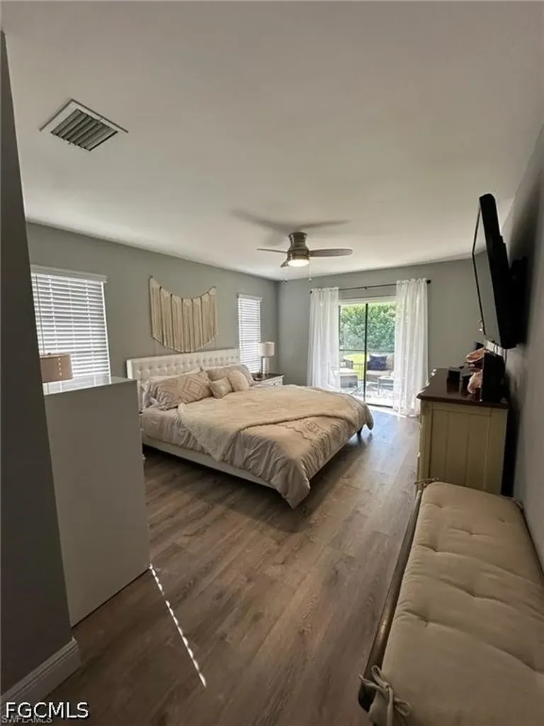 1714 SE 2nd Street Cape Coral FL 33990