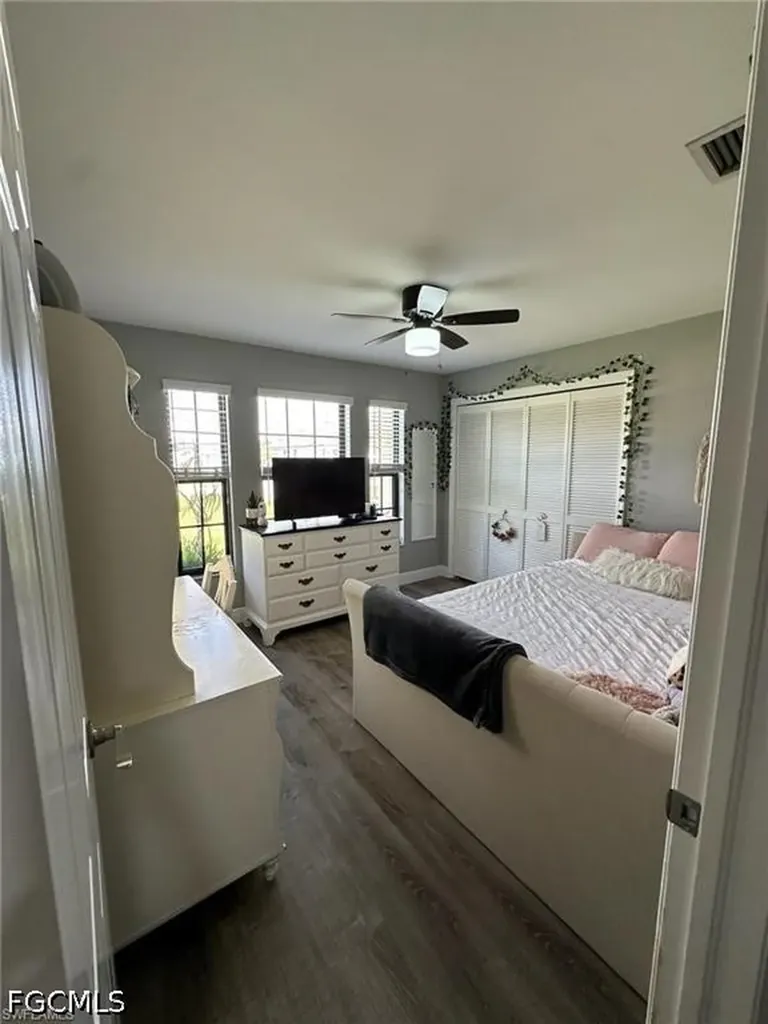 1714 SE 2nd Street Cape Coral FL 33990