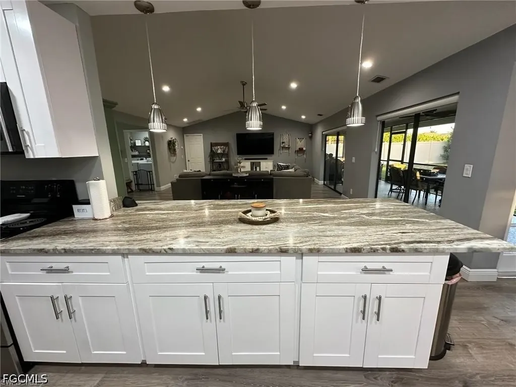 1714 SE 2nd Street Cape Coral FL 33990