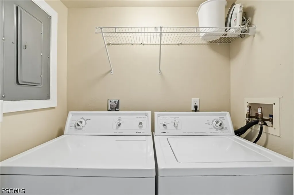 912 SE 46th Street Cape Coral FL 33904