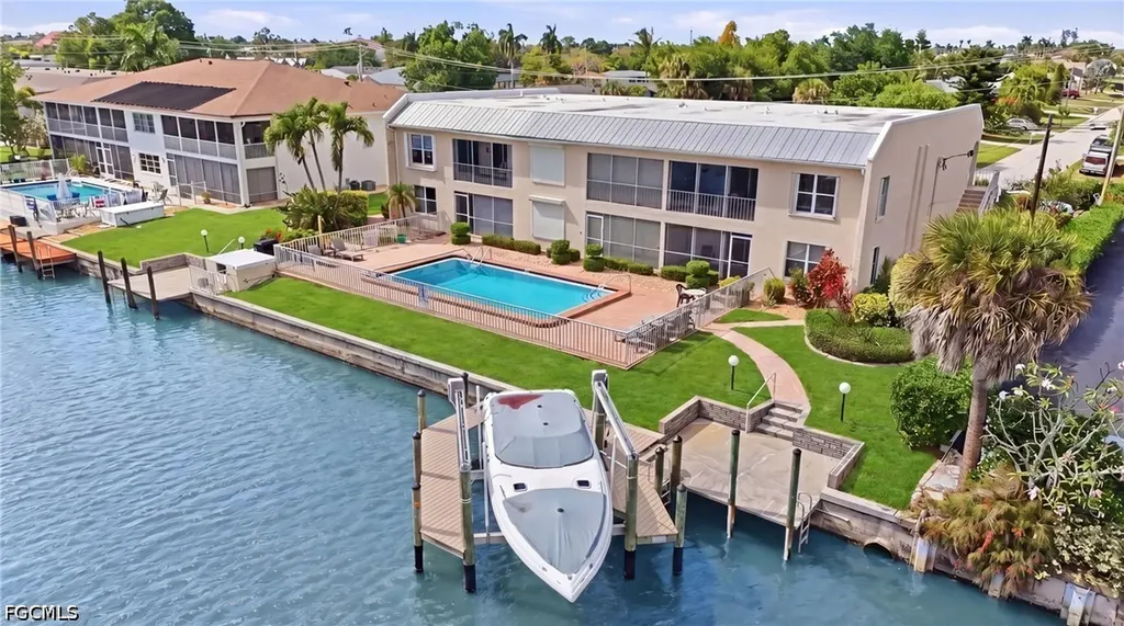 912 SE 46th Street Cape Coral FL 33904