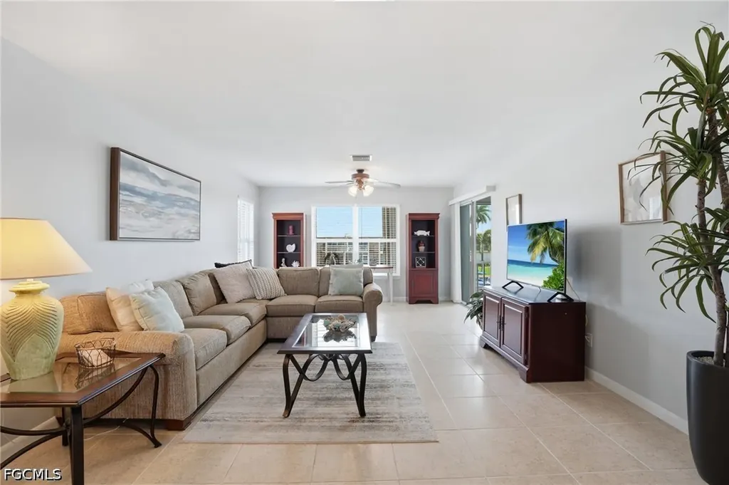 912 SE 46th Street Cape Coral FL 33904
