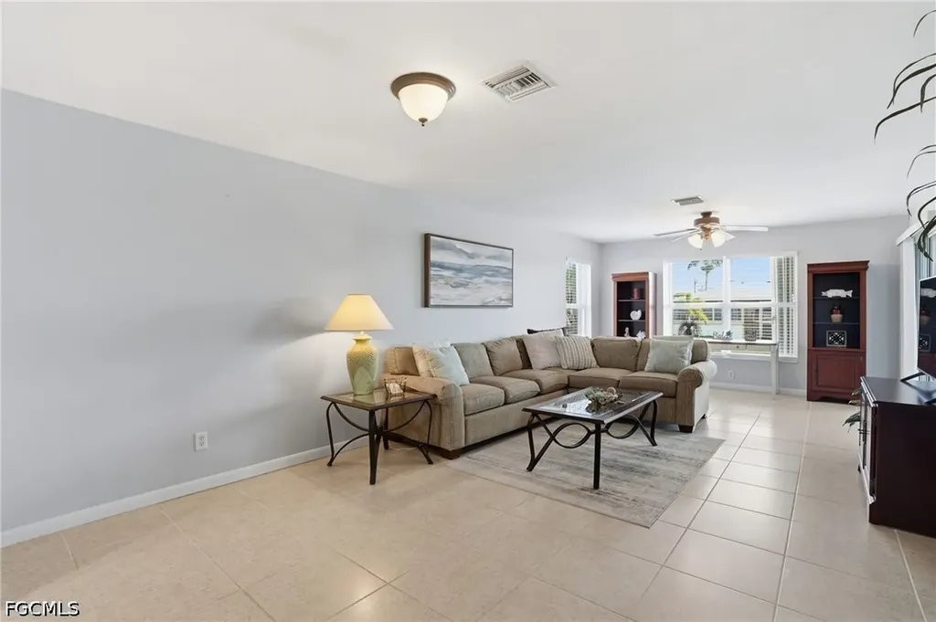 912 SE 46th Street Cape Coral FL 33904