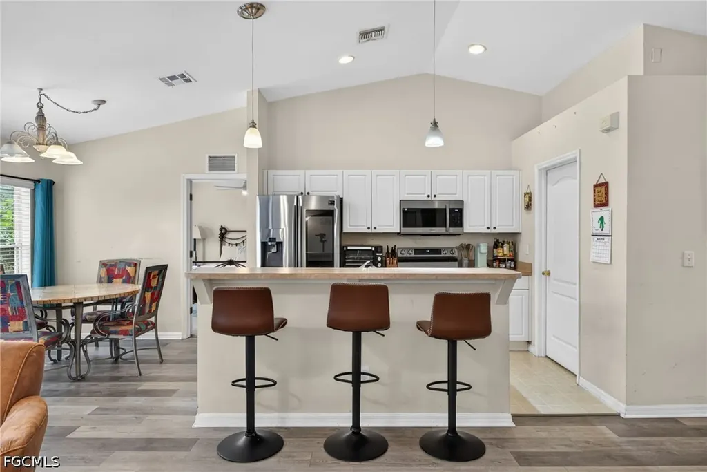 509 NW 36th Avenue Cape Coral FL 33993