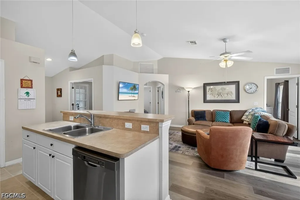 509 NW 36th Avenue Cape Coral FL 33993