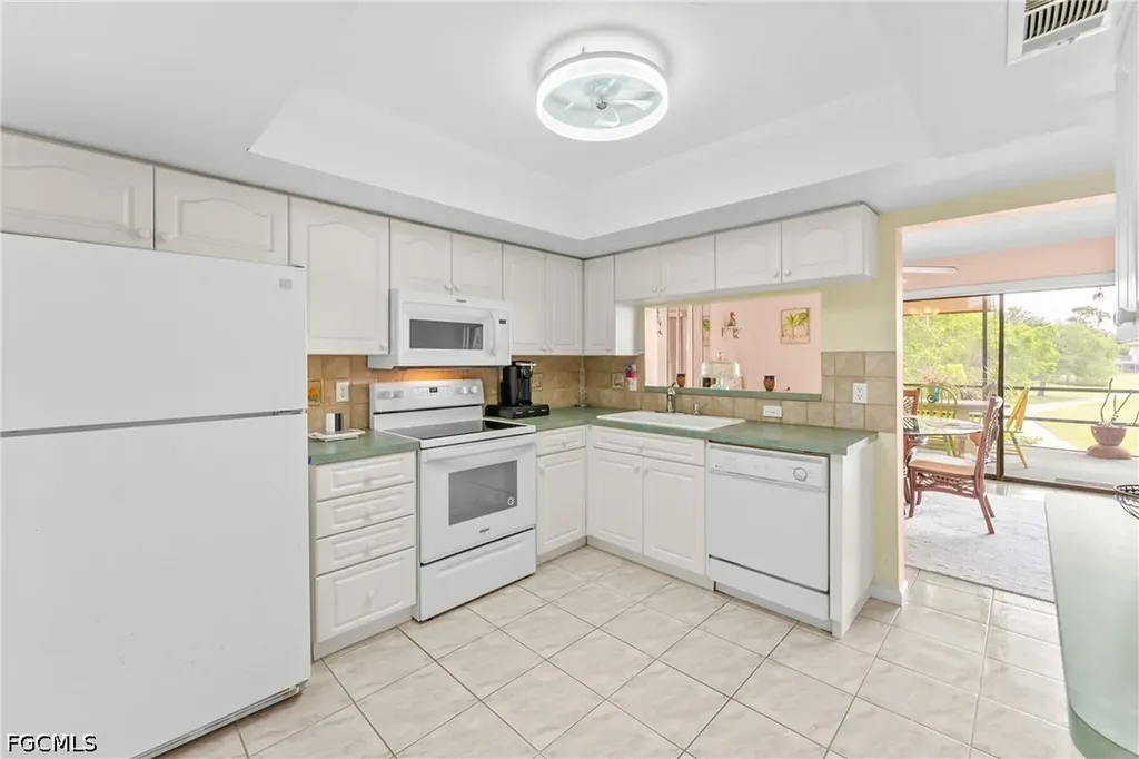 4728 Orange Grove Boulevard North Fort Myers FL 33903