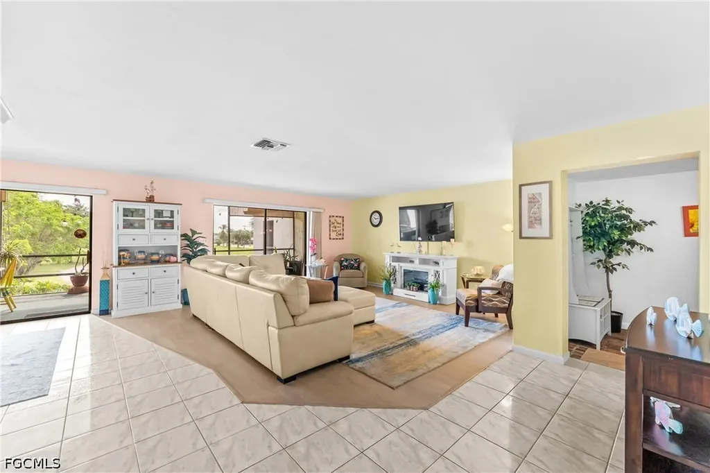 4728 Orange Grove Boulevard North Fort Myers FL 33903
