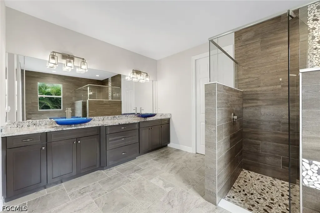 1927 SW 47th Terrace Cape Coral FL 33914