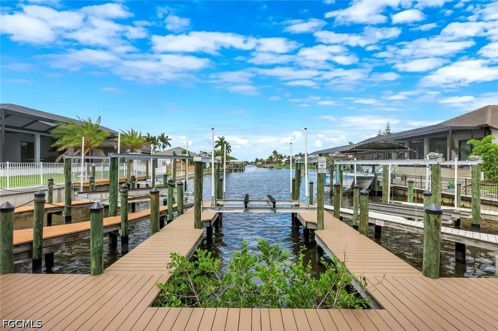 1927 SW 47th Terrace Cape Coral FL 33914