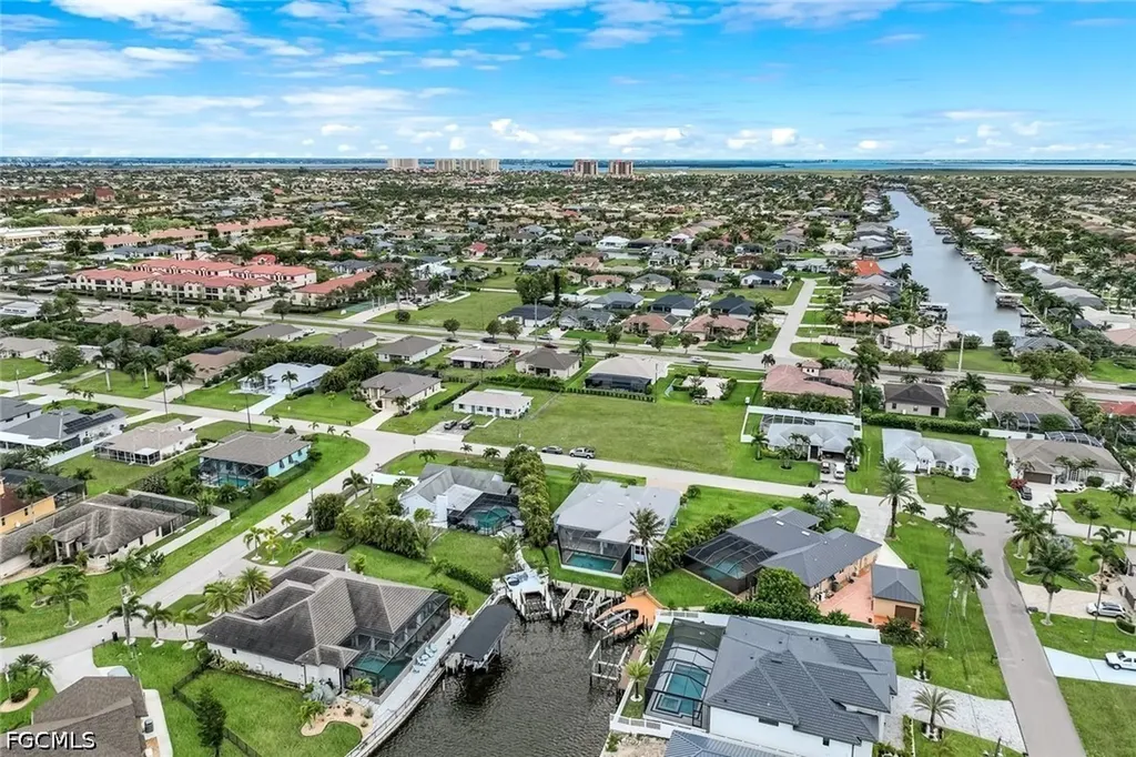 1927 SW 47th Terrace Cape Coral FL 33914