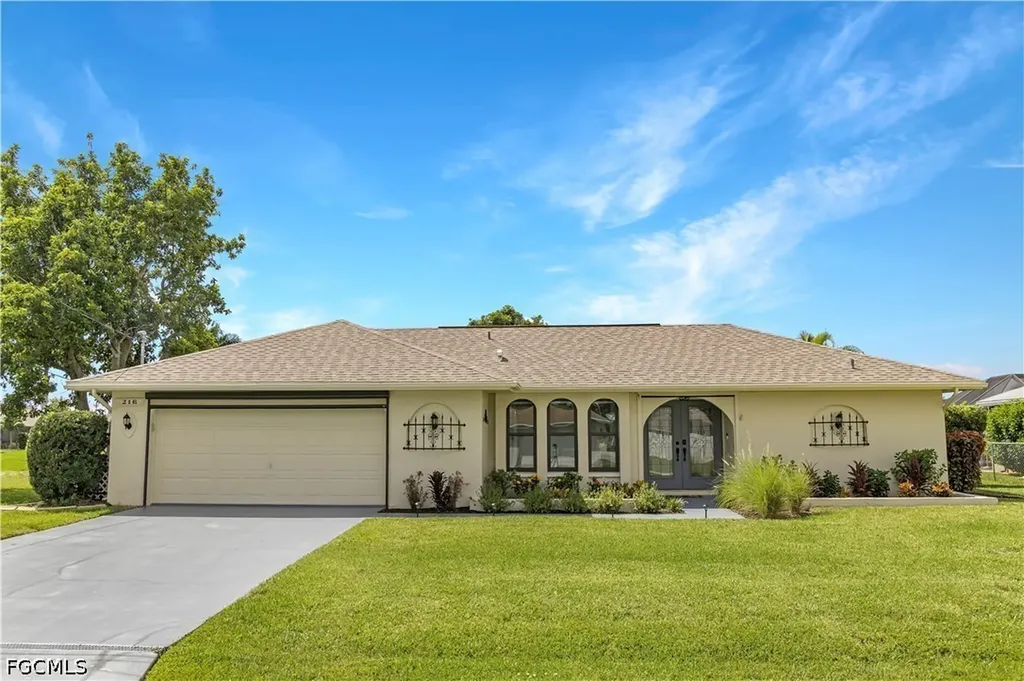 216 SE 30th Terrace Cape Coral FL 33904